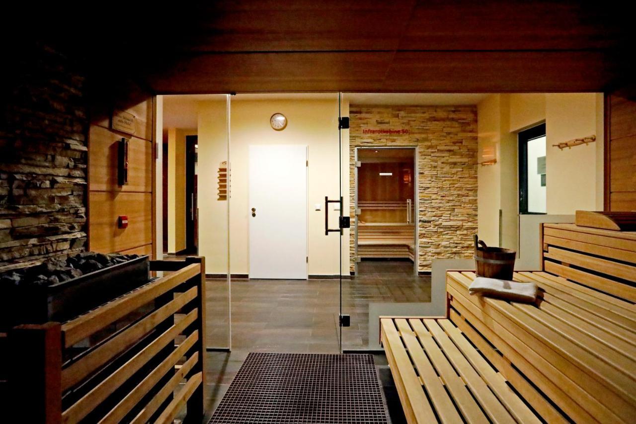 Kurpark-Hotel Бад-Дюркхайм Экстерьер фото