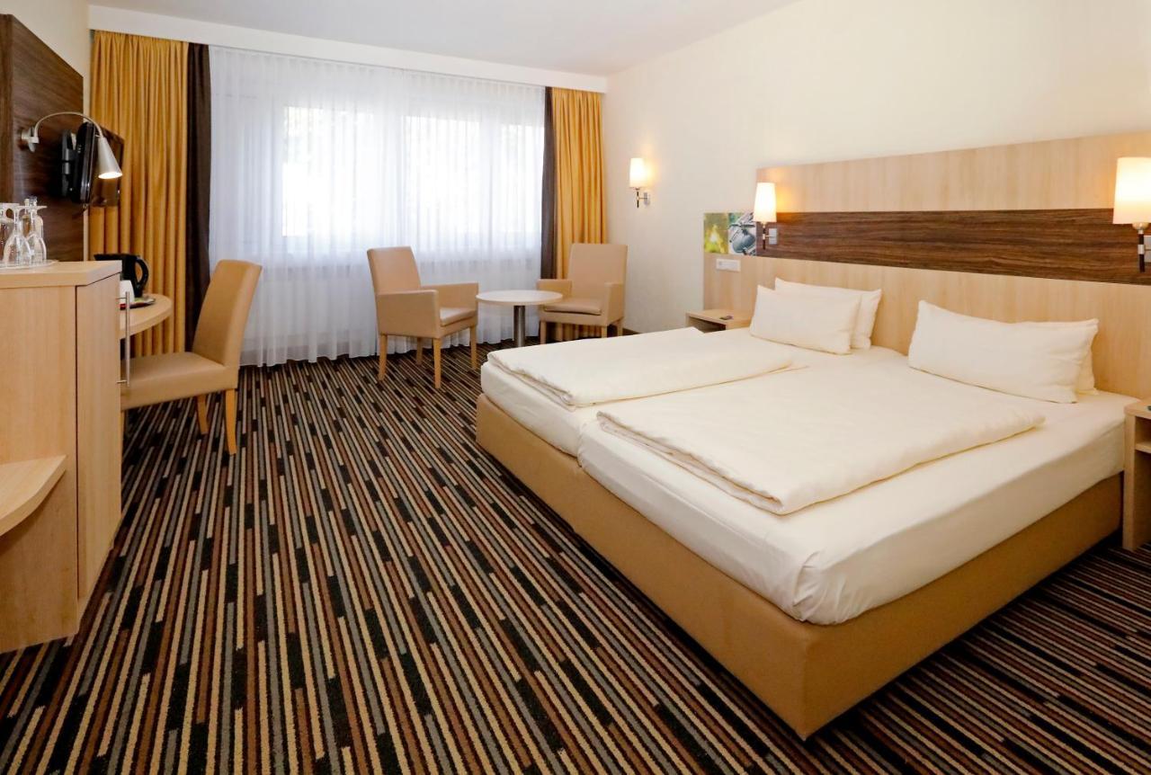 Kurpark-Hotel Бад-Дюркхайм Экстерьер фото
