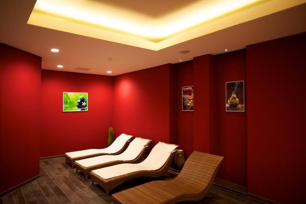 Kurpark-Hotel Бад-Дюркхайм Экстерьер фото